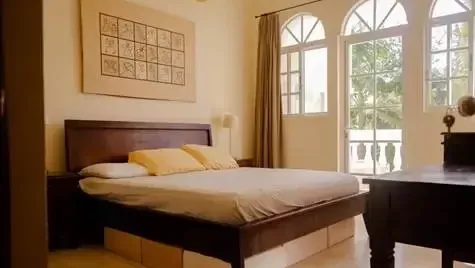 475
