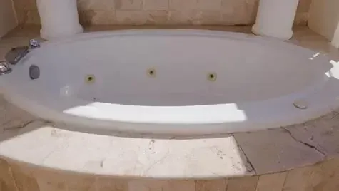 475